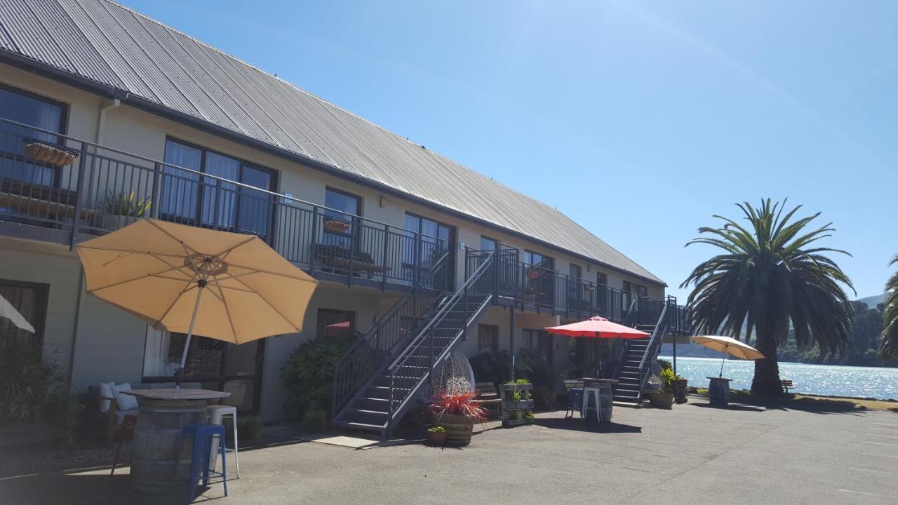 Akaroa Waterfront Motels Екстер'єр фото